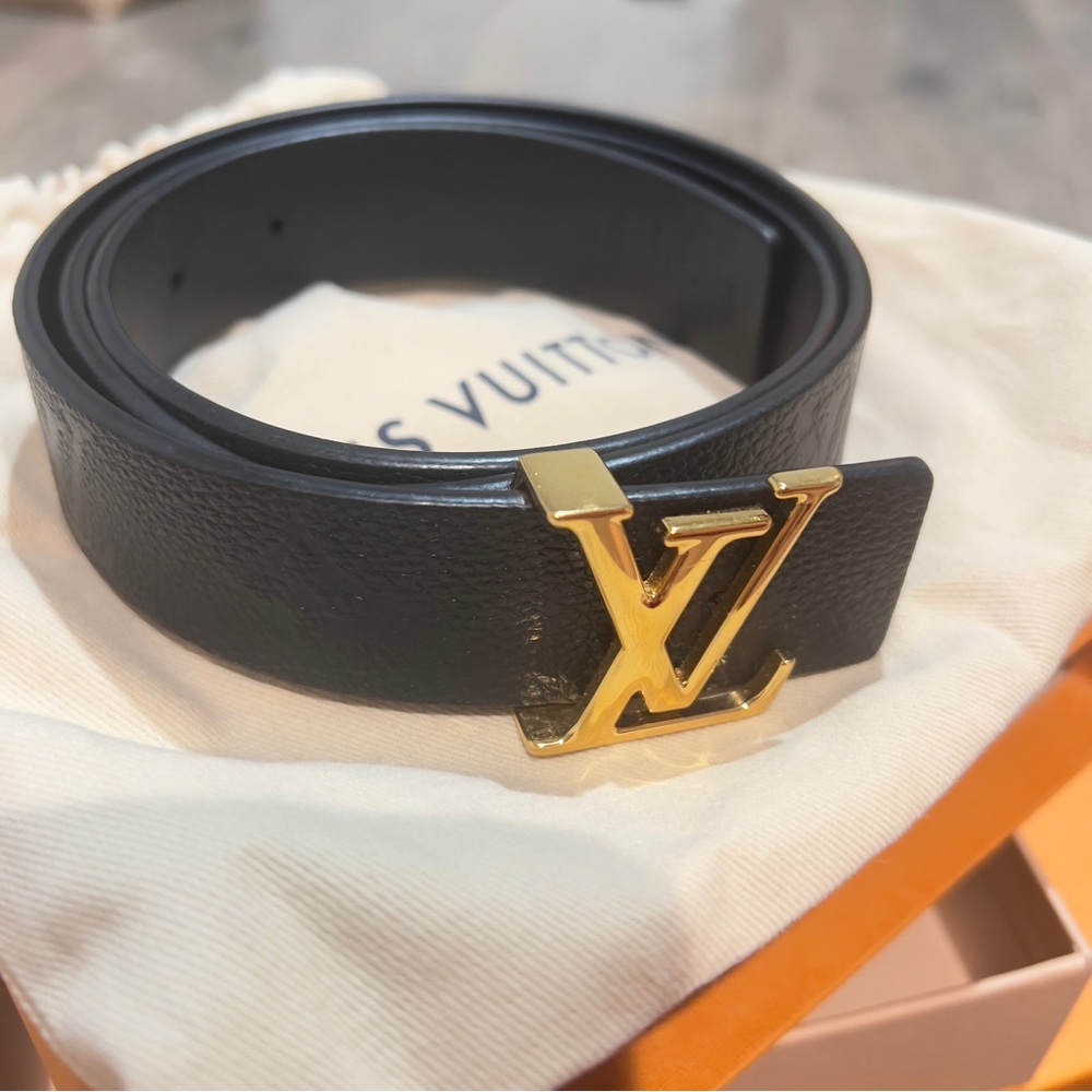 Authentic Louis Vuitton womens belt